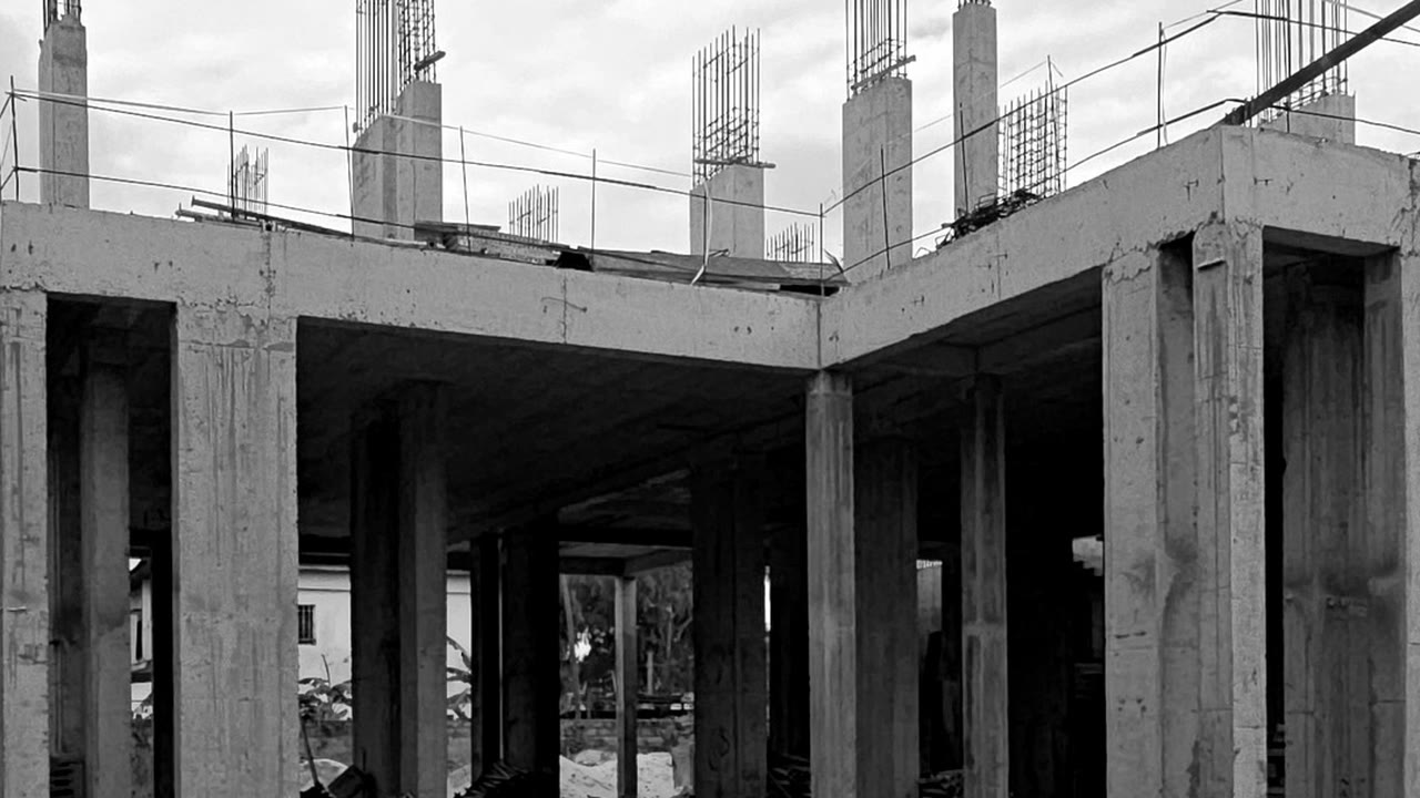 Platinum Tower on 28 September 2026: the concrete frame with column steel above the first slab